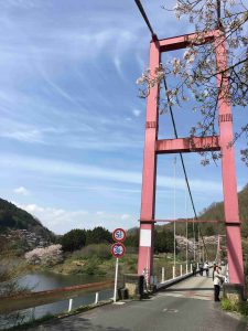 April-09-035