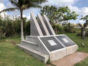 November 8, 2019 - (5) Ishigaki - Toujin Tomb - 7 of 14